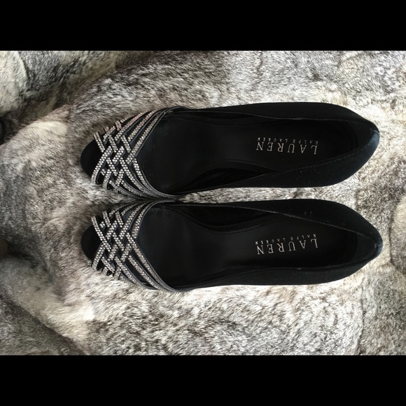 Authentic Ralph Lauren Satin Jeweled High Heels. - Picture 7 of 7